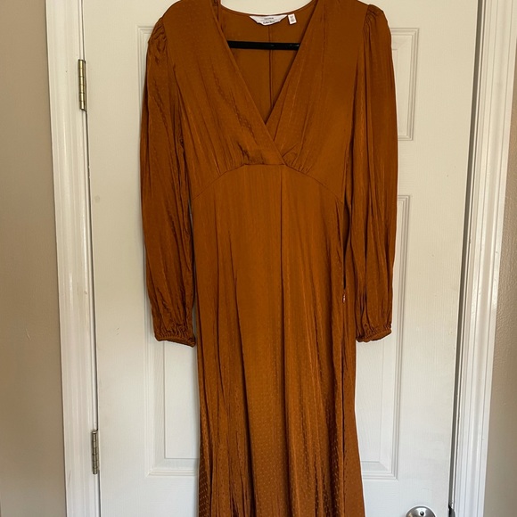 &Other Stories Jacquared Empire Midi Dress… - Picture 4 of 6